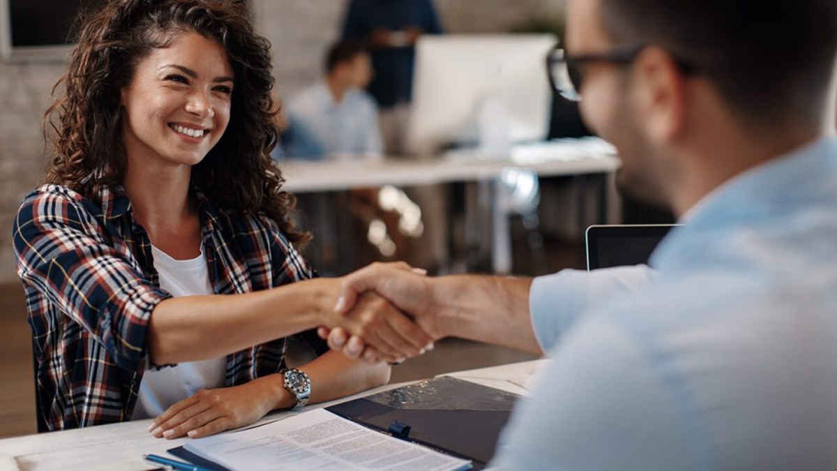 Comment créer son entreprise en tant que femme ? Aides et démarches essentielles